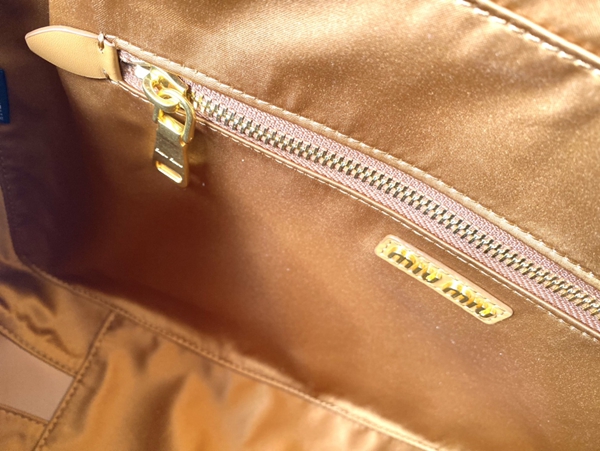 スーパーコピーブランドバッグ細部ディテール